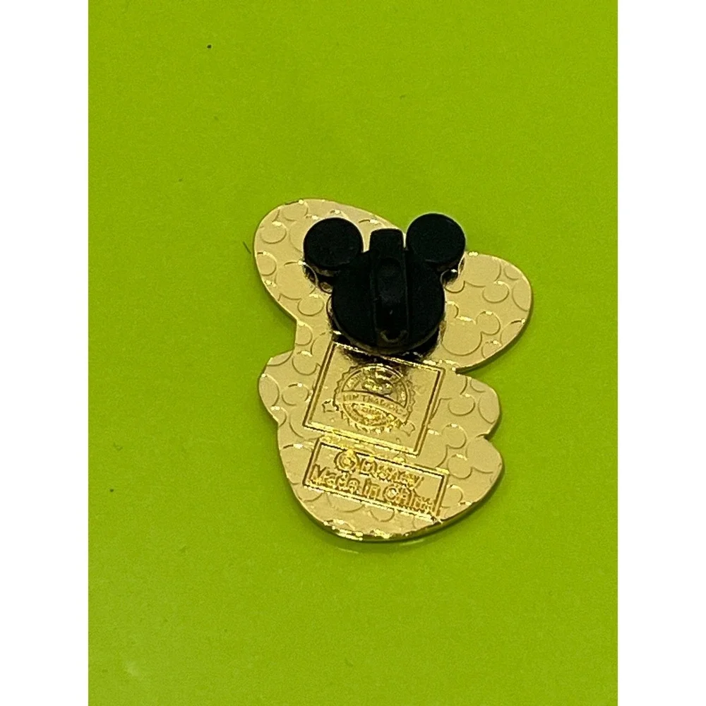 Disney Parks Goofy Hat Enamel Pin Lime Green Gold Tone Official Trading Pin
